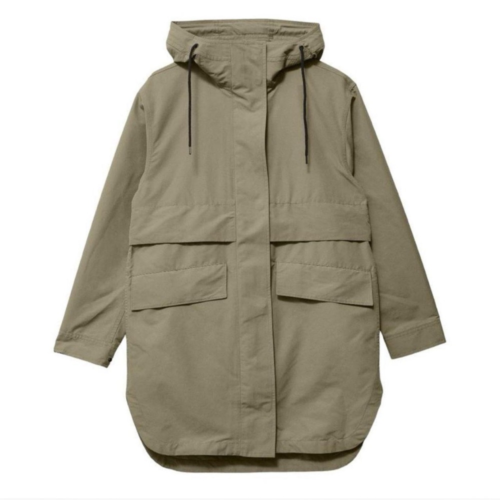Everlane ReNew women’s hooded anorak